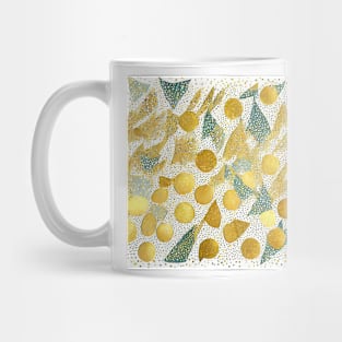 Pattern of golden geometric shapes Mug